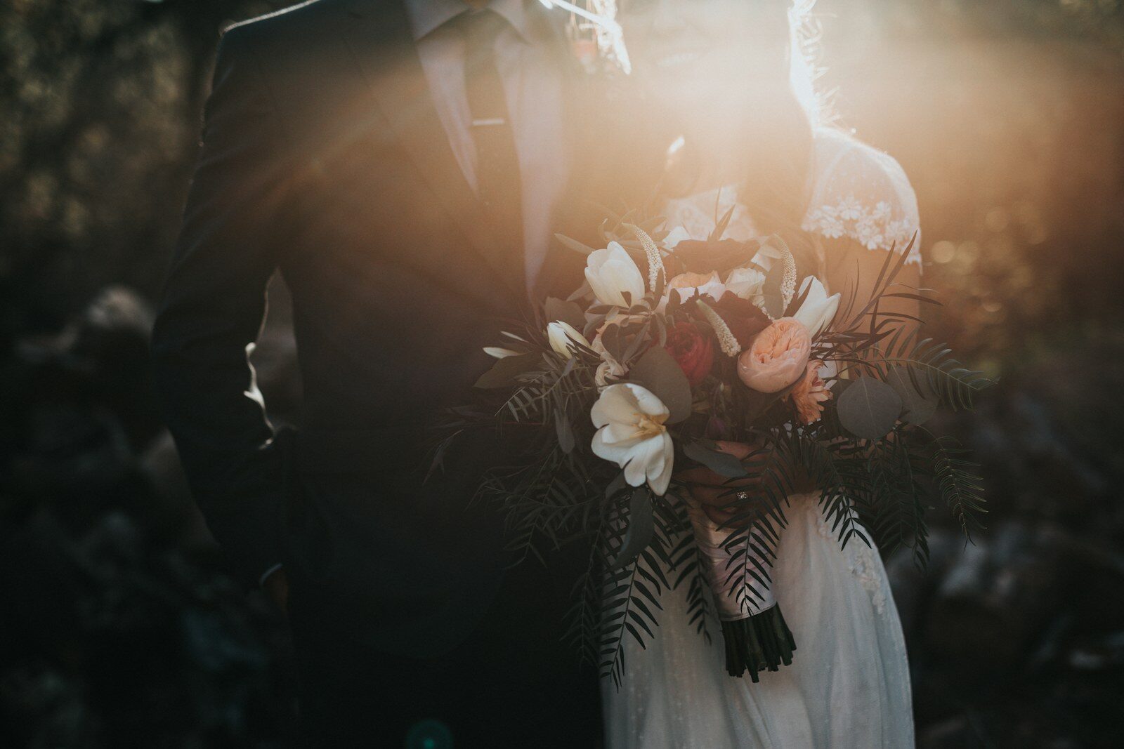 Elena & Santiago · Esencial